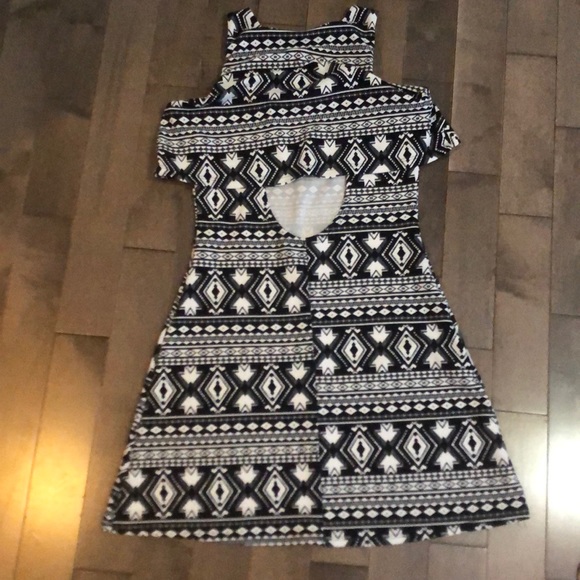 Black and white summer dress - Picture 3 of 4